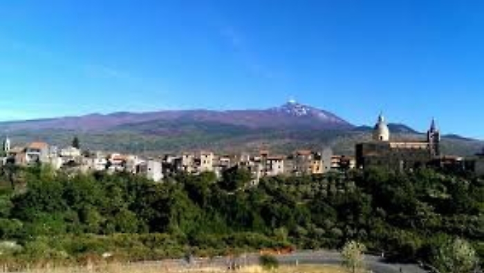 Randazzo, quarta zona rossa di Sicilia: vietata la circolazione, si esce una volta al giorno