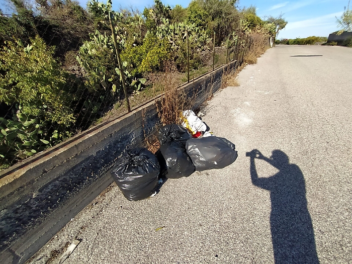 Acireale: ennesimo scarico di "munnizza"