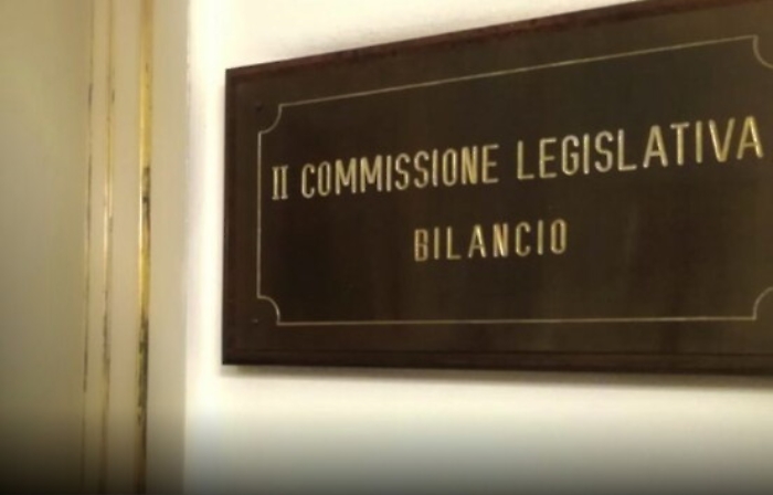 Ars, commissione Bilancio rinviata per assenze: «Irrispettoso per i siciliani in crisi»