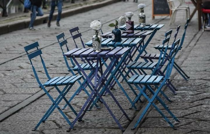 Covid, la Sicilia è nella fascia "arancione" 
e il dpcm entrerà in vigore da venerdì