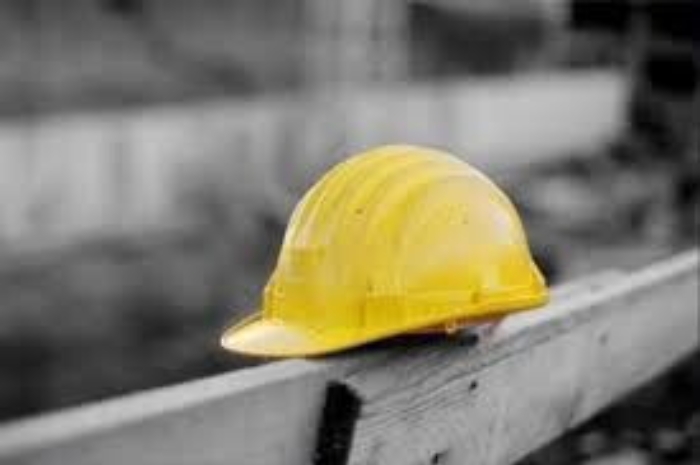 Misterbianco, operaio muore schiacciato da una pressa idraulica