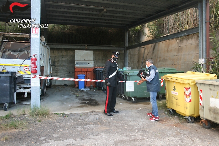 Nel Messinese sequestrati 13 cassonetti con rifiuti di positivi Covid: per la legge vanno distrutti entro 72 ore