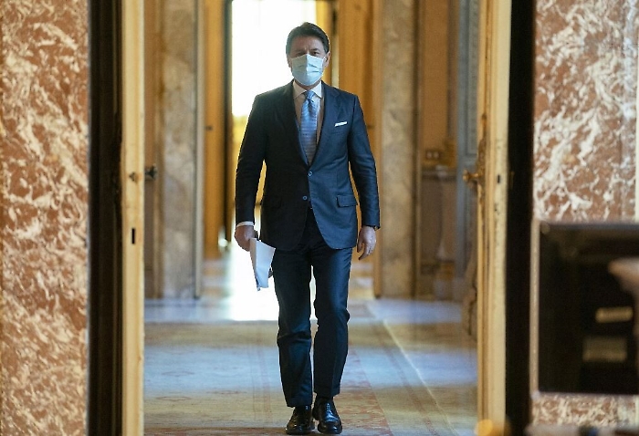 Covid, si va verso il lockdown di Natale
Tutta l'Italia può diventare Zona Rossa