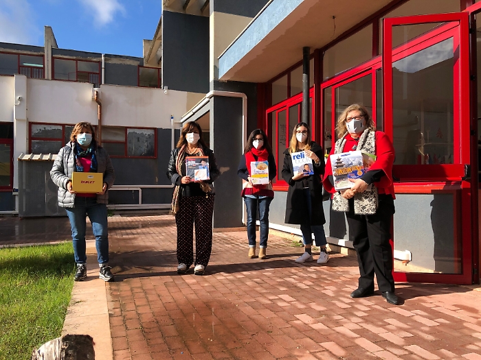 Vittoria, "Costruiamo il futuro" per gli alunni con i device donato al Portella delle Ginestre