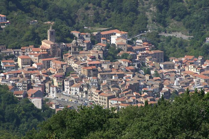Tortorici, Consiglio comunale sciolto per mafia: accertate infiltrazioni