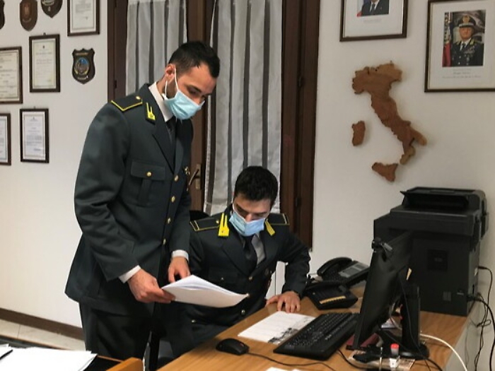 Scoperti "furbetti" del buono spesa nel Palermitano: 16 denunce