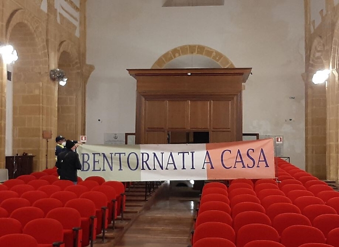 Pescatori liberati, l'ora della polemica. La moglie di uno dei marittimi:  «Troppi ritardi del Governo»