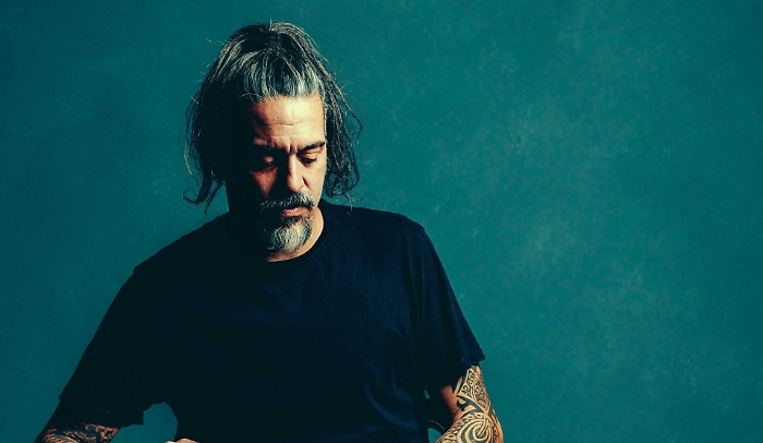 Da "Gatto Matto" a "Propaganda", il successo senza fine di Roberto Angelini