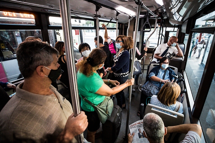 Trasporto pubblico: come rispettare il limite del 50% con la ripresa delle scuole