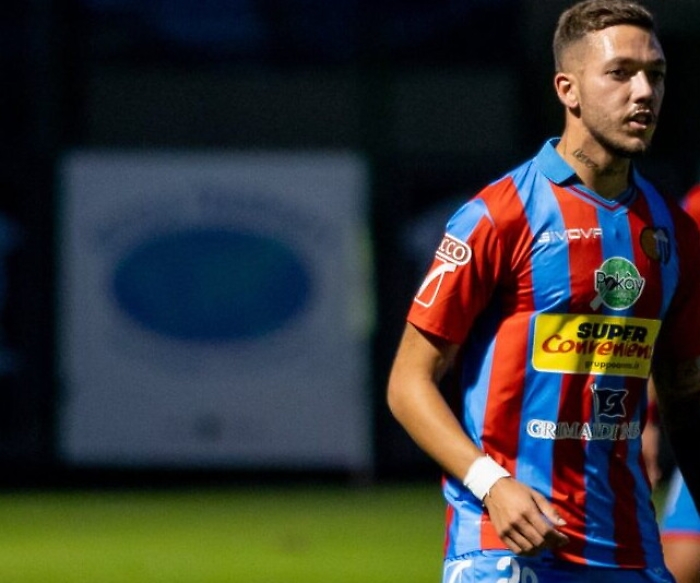 Calcio, il Catania cede Emmausso al Lecco