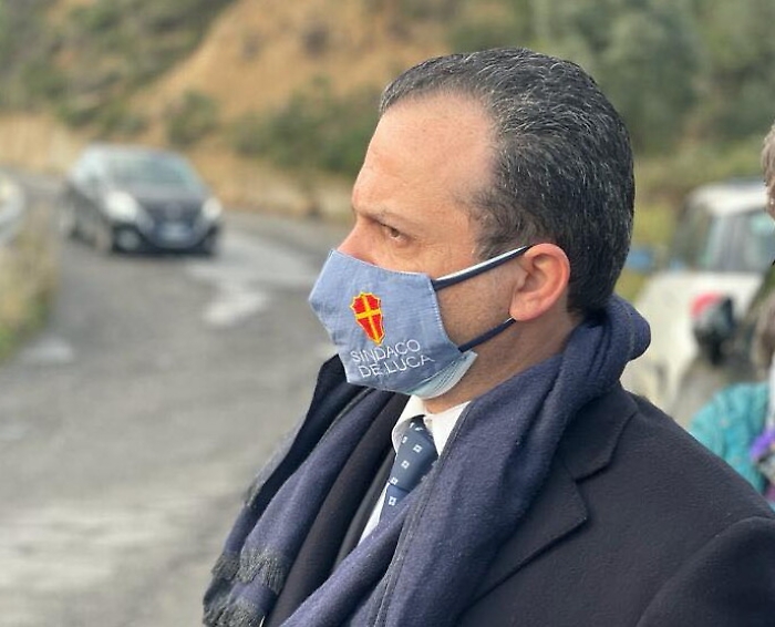 Covid, sindaco De Luca ritira ordinanza su altre restrizioni: «Mi hanno minacciato»