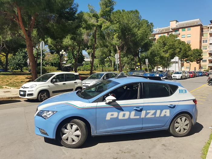 Palermo, badante basista per rapina in casa ad anziano: 3 arresti