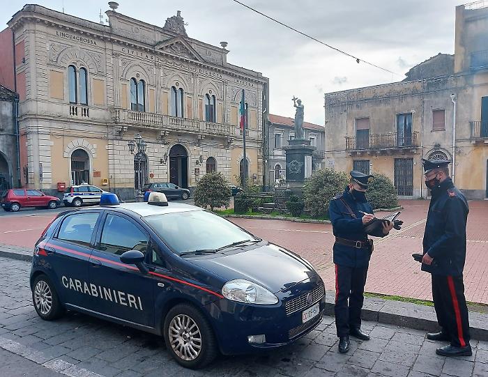 Covid, positivo a Linguaglossa andava a lavorare e a fare la spesa: arrestato