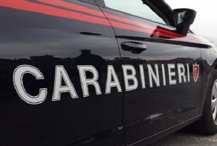 Corpo senza vita di una 17enne in un burrone: fidanzato fa ritrovare il cadavere