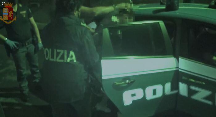 Spaccio di droga, raffica di arresti tra Barrafranca e Piazza Armerina