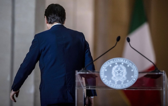 Conte si &egrave; dimesso: dal tris al nuovo premier, ecco tutti gli scenari