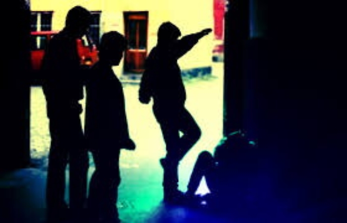 Licata, giovani disabili picchiati e derisi su social: tre fermati