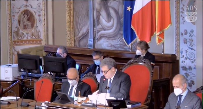 Ars, la Sicilia chiede abolizione numero chiuso a Medicina: approvato ddl