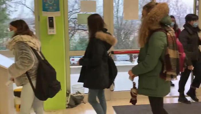 Covid, screening Regione Siciliana per studenti dai 14 anni in su