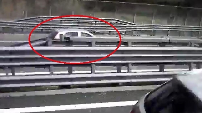 Cinese percorre l'A29 contromano per 10 km, fermato dai carabinieri