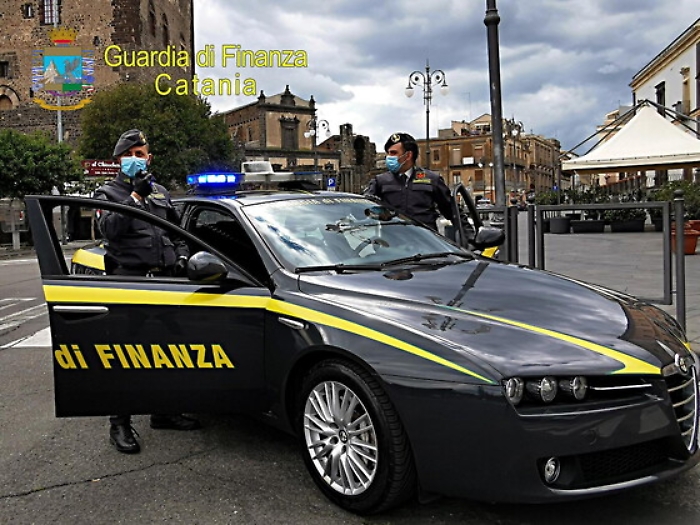 Patern&ograve;, si allenavano nella palestra aperta nonostante le restrizioni