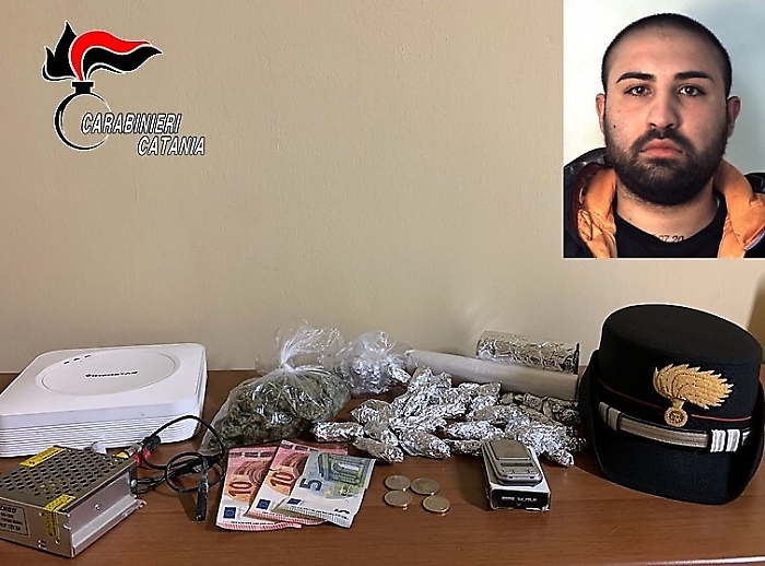 Catania, pusher era ai domiciliari ma continuava a spacciare