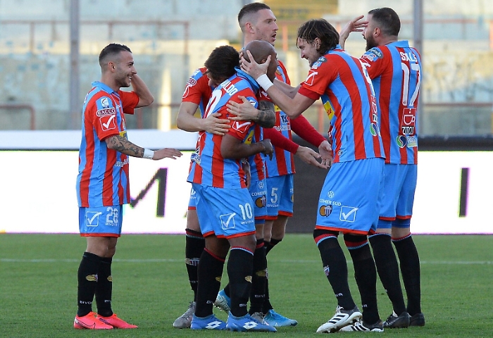 Serie C, Girone C: Palermo ancora in difficolt&agrave;, il Catania rimonta il Monopoli