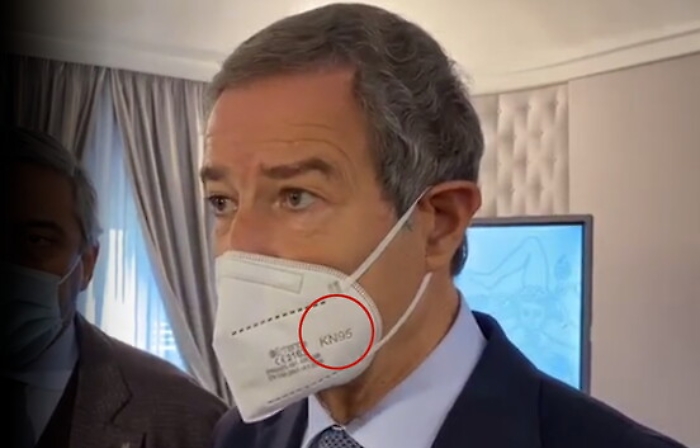 Musumeci e la sigla che identifica le mascherine cinesi