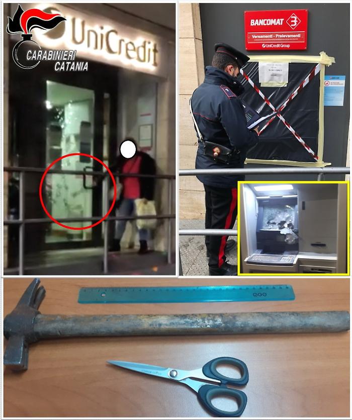 Biancavilla, con un martello tenta di sfondare il bancomat: arrestata una donna di 38 anni