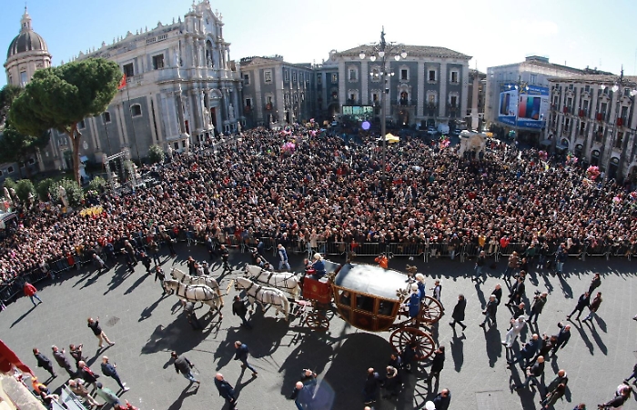 Catania, fino  a venerd&igrave; piazza Duomo &ldquo;chiude&rdquo; per Sant'Agata