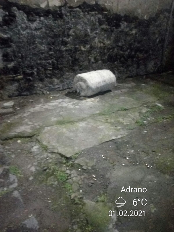 Adrano (Ct): vico Fazio...incivile di turno