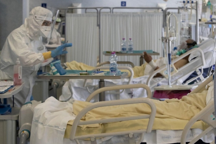 Covid, il bollettino del 4 febbraio: dati nuovi positivi in calo in Sicilia con 789 casi