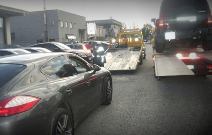 Maxitruffa alle assicurazioni nel Palermitano: così simulavano il furto di auto di lusso
