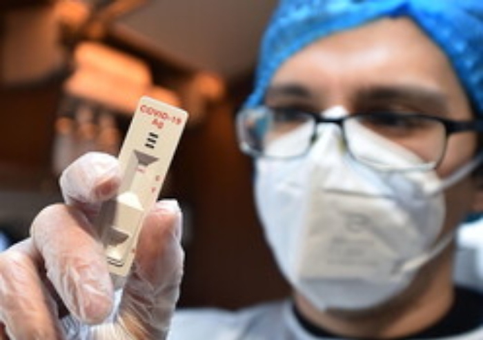 Covid, docente positivo a Salina e 50 famiglie in auto isolamento