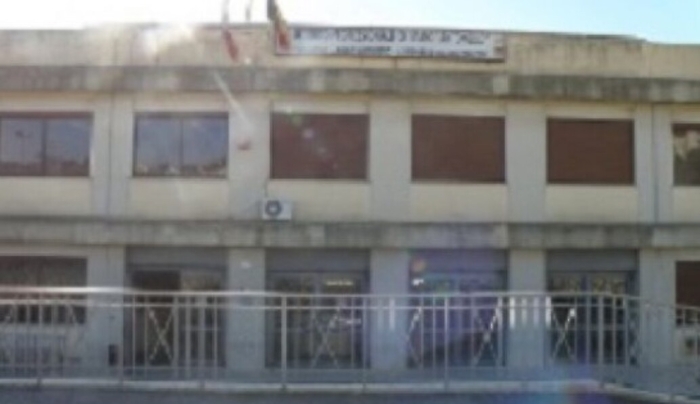 Festa di compleanno per dirigente in scuola a Messina? Disposta verifica