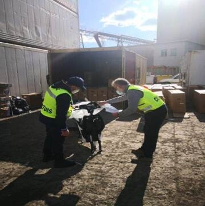 Catania, 54 scooter cinesi sequestrati al porto: prezzi per evadere dazi