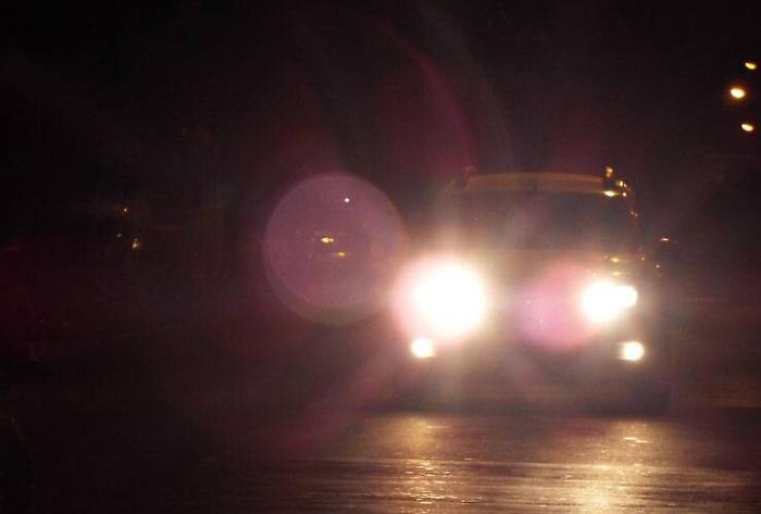 Catania, tenta di travolgere ex e nuovo compagno con l'auto: arrestato