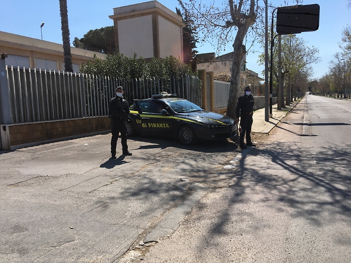 Bagheria, muratori in nero che prendevano il reddito di cittadinanza