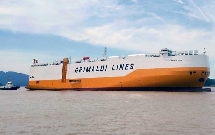 Guardia Costiera di Catania soccorre marinaio a bordo di mercantile