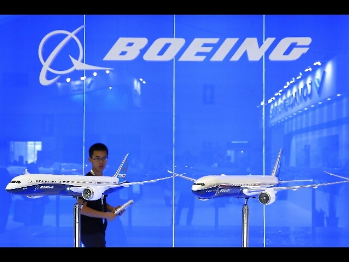 La macabra ironia dei dipendenti Boeing svela i difetti del 737 Max: &laquo;Un aereo da pagliacci&raquo;