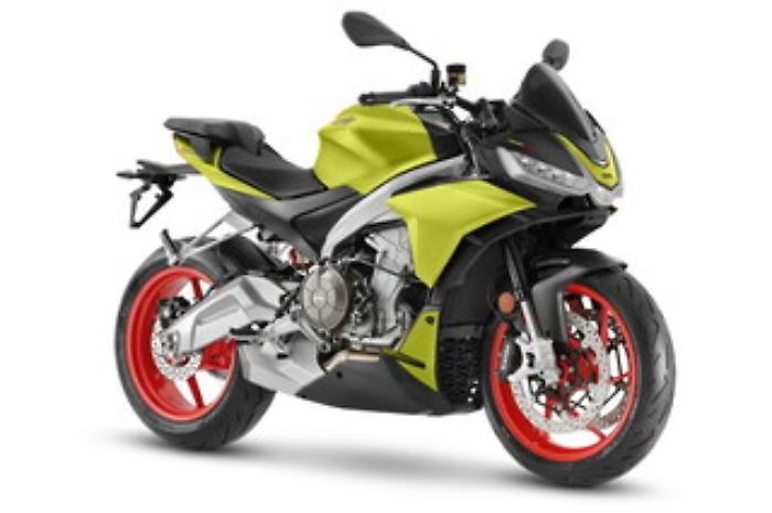 Nuova Aprilia Tuono 660, naked unica nel suo segmento