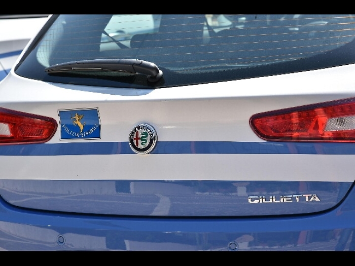 Acireale, infermiera positiva al Covid esce di casa per andare al supermercato