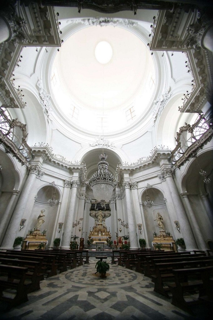 Sant'Agata al tempo del covid, la Fipe: «Meglio un lockdown nei giorni di festa»