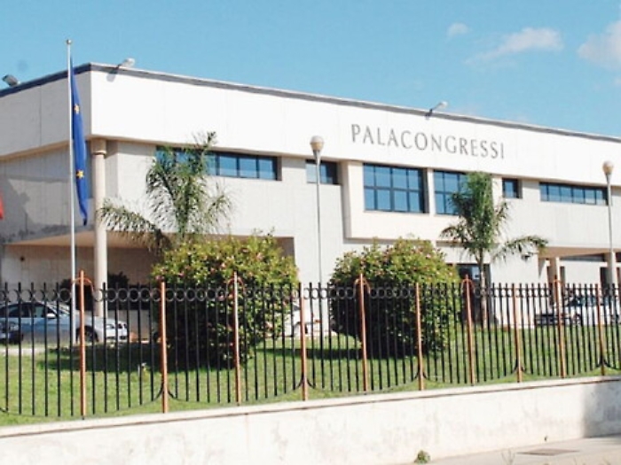 Agrigento, paassaggio delle consegne per la gestione del Palacongressi del Villagio Mosè