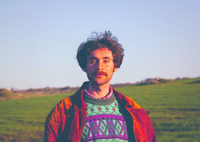 Adriano, amori e sogni tra Battisti e il lo-fi