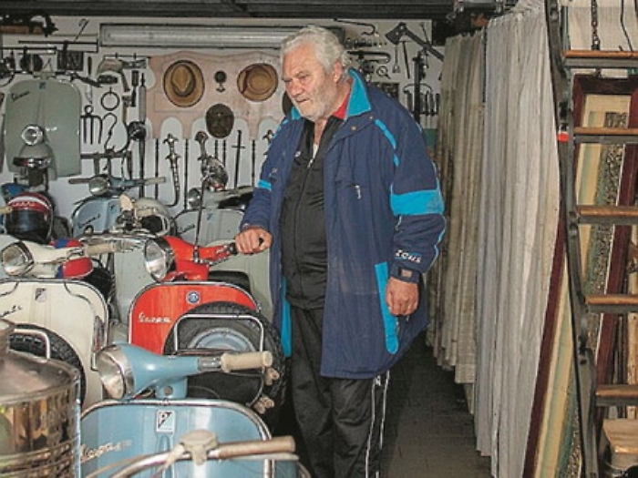 Per Nicolò Gagliardo due ruote e una passione: «Una Vespa tira l’altra»