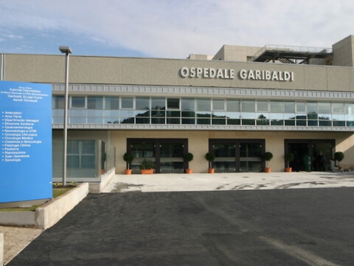 Catania, ferito con una fucilata all'addome ora è in fin di vita