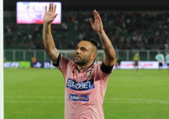 Palermo si ribella alla partita con Fabrizio Miccoli, in "campo" anche Maria Falcone: «Le sue parole su Giovanni non si possono dimenticare»
