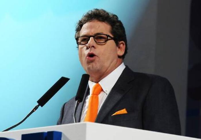 Micciché e le due poltrone per uno: il M5S ironizza, Fi per adesso tace...