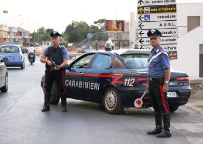 Portopalo, cognati intrecciano relazione amorosa e gli ex coniugi, fratello e sorella organizzano raid punitivo